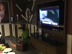 -唯爱KTV聚会餐厅(仙林东城汇店)