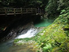 -龙水峡地缝景区