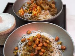 -粉观右江西鲜辣米粉(天地店)