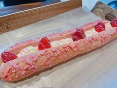 草莓魔法棒-奈雪的茶(青岛卓悦里INTOWN店)