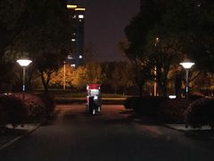 -金匮公园-南入口停车场