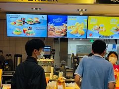 -麦当劳(龙洞店)