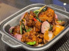 -月枫江南小馆(绿地缤纷广场店)