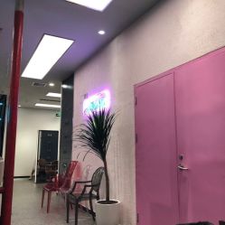 -愉己冥想·护发专门店