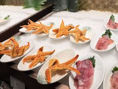 -雍容荟活帝王蟹活龙虾自助(苏宁旗舰店)