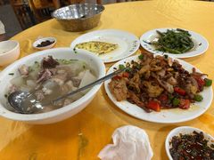 肘子萝卜汤-荣生萝卜汤饭店