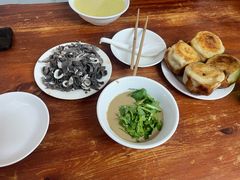 -宝瑞门钉肉饼店