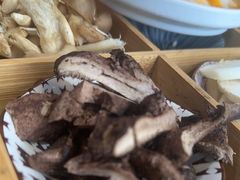 -野菌皇海景野生菌火锅(滨海大道店)