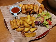 -JINNS锦时 steak&pizza(浸信会礼拜堂旧址店)