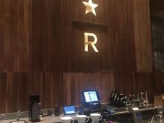 -星巴克臻选(南京艾尚天地店)