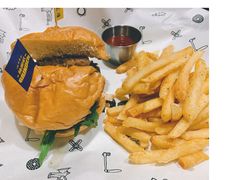 -Grinder 绞肉机汉堡(武定路店)