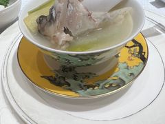 -深圳富苑皇冠假日套房酒店