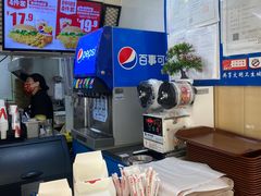 -华莱士·全鸡汉堡(财经学院店)