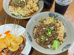 -丁丁猫重庆小面(徐州路店)