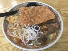 牛腩螺蛳粉-家味螺蛳粉&烤鱼(五角场店)