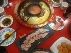 -重庆巴九门老火锅(阳朔店)