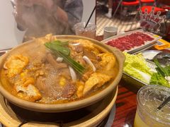 -沙胆彪炭炉牛杂煲(上海日月光广场店)