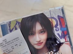 -Love Star追星馆(上海静安大悦城店)