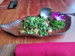 大理风味葱椒鸡-花马天堂云南餐厅 Lost Heaven(外滩店)