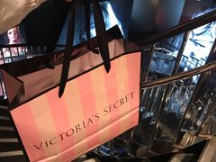 -Victoria's Secret(杭州湖滨银泰in77店)
