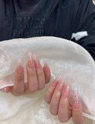 -UU·NAIL美甲美睫專門店