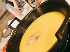 -鲜入围煮花胶鸡海鲜火锅