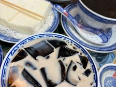 -广信牛奶甜品世家(台东店)
