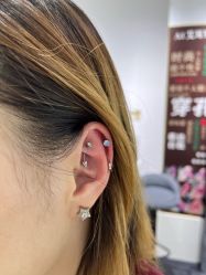 -AI艾耳·专业手工耳洞·穿孔美学馆