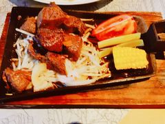 铁锄牛肉-穹六人间 people 6(岳阳路店)