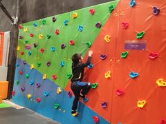 -VFSC极限蹦床主题公园(乐园道彩悦城阳光店)