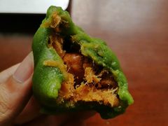 蛋黄肉松青团-许阿姨糕团店(南京总店)