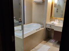 -青岛海都大酒店(黄岛金沙滩井冈山路地铁站店)