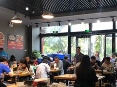 大堂-范贤光鸡公煲(平乐园总店)