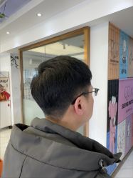 -镁连社·美联社