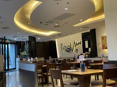 大堂-必胜客(康华路店)