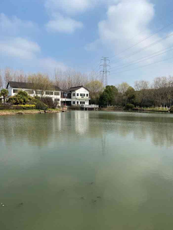 石塘公园-"石塘公园就在我们单位旁边,附近有个公交车.