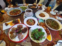 -万重锦·人文川菜馆(骡马市店)