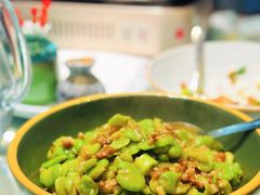 蚕豆肉碎-八百里新派湘菜馆