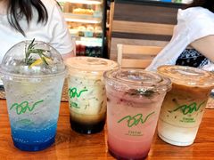 -Chom Cafe and Restaurant