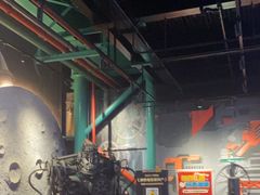 -极限PLAY运动娱乐新世界·团建派对潮玩休闲馆·室内蹦极高空游乐园