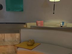 -涨巢·潮玩水疗局