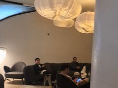 -涨巢·潮玩水疗局