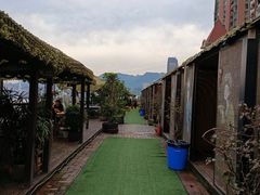 -冰冰龙虾·江湖菜·花园江景餐厅