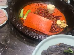 -红九格老火锅(三峡广场店)