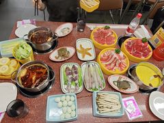 -四囍码头海鲜烧烤自助火锅(外滩南京东路悦荟广场店)