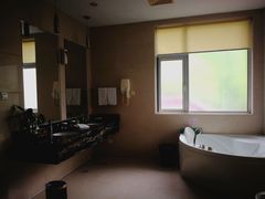-上海怡沁园度假酒店