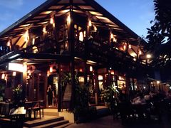 -Dash Teak House