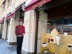 -Cafe Sacher(WIEN)