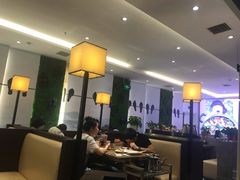 大堂-黄记煌三汁焖锅(顺义华联店)