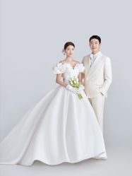 -NaNa婚纱礼服馆